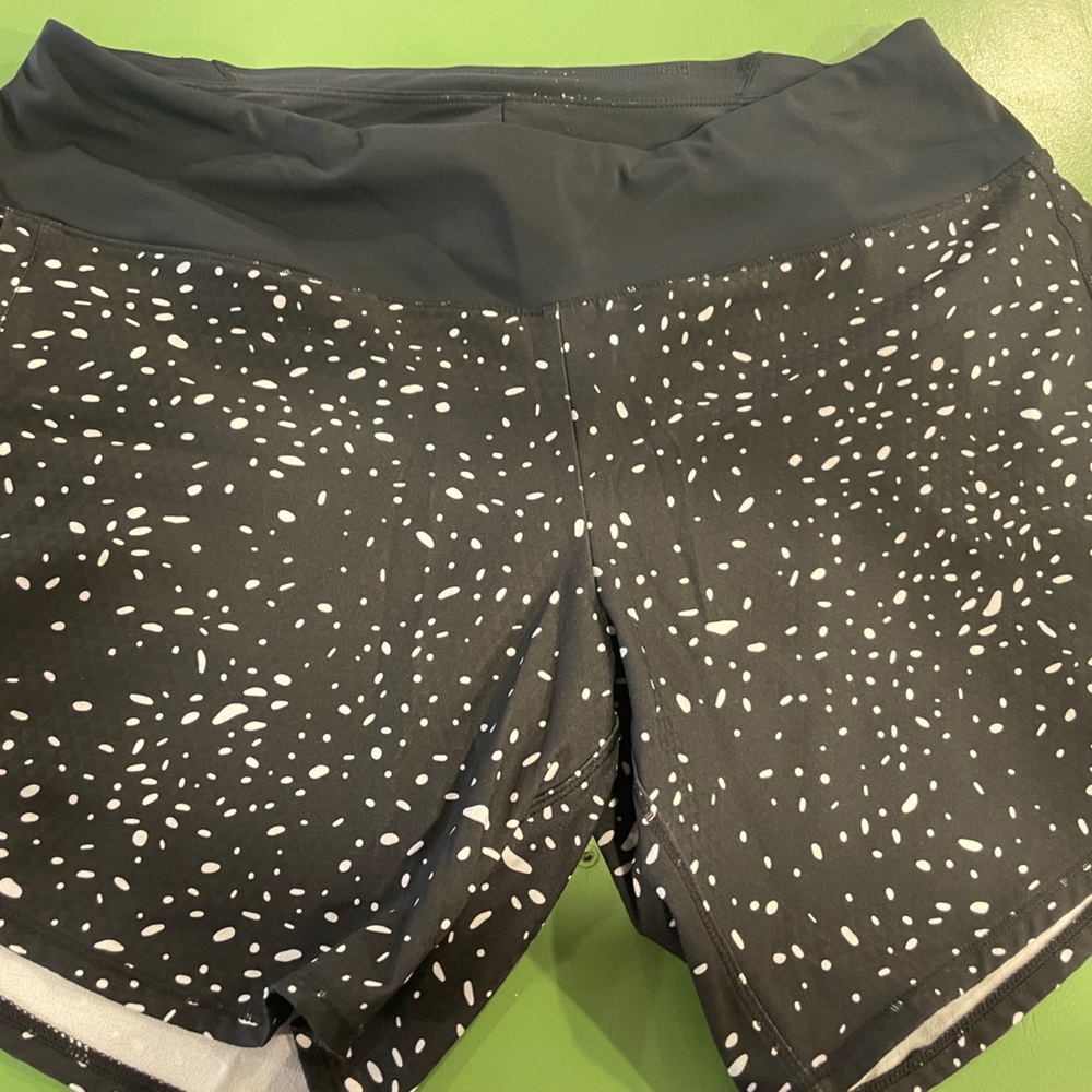 Oiselle long roga shorts